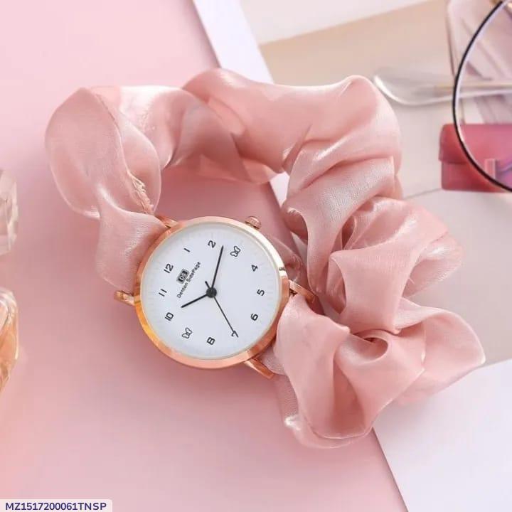 Woman's Quartz Water Resistant Round Analogue watch