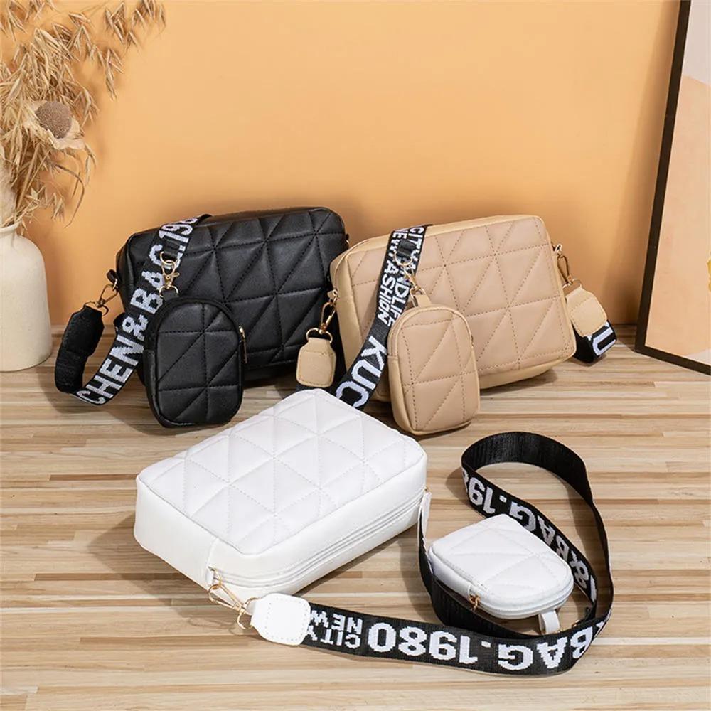 Girl's pu leather embroidered crossboby bag