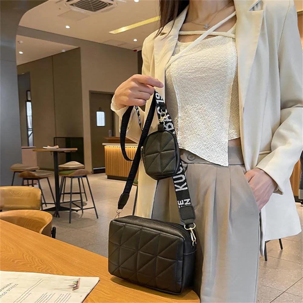 Girl's pu leather embroidered crossboby bag